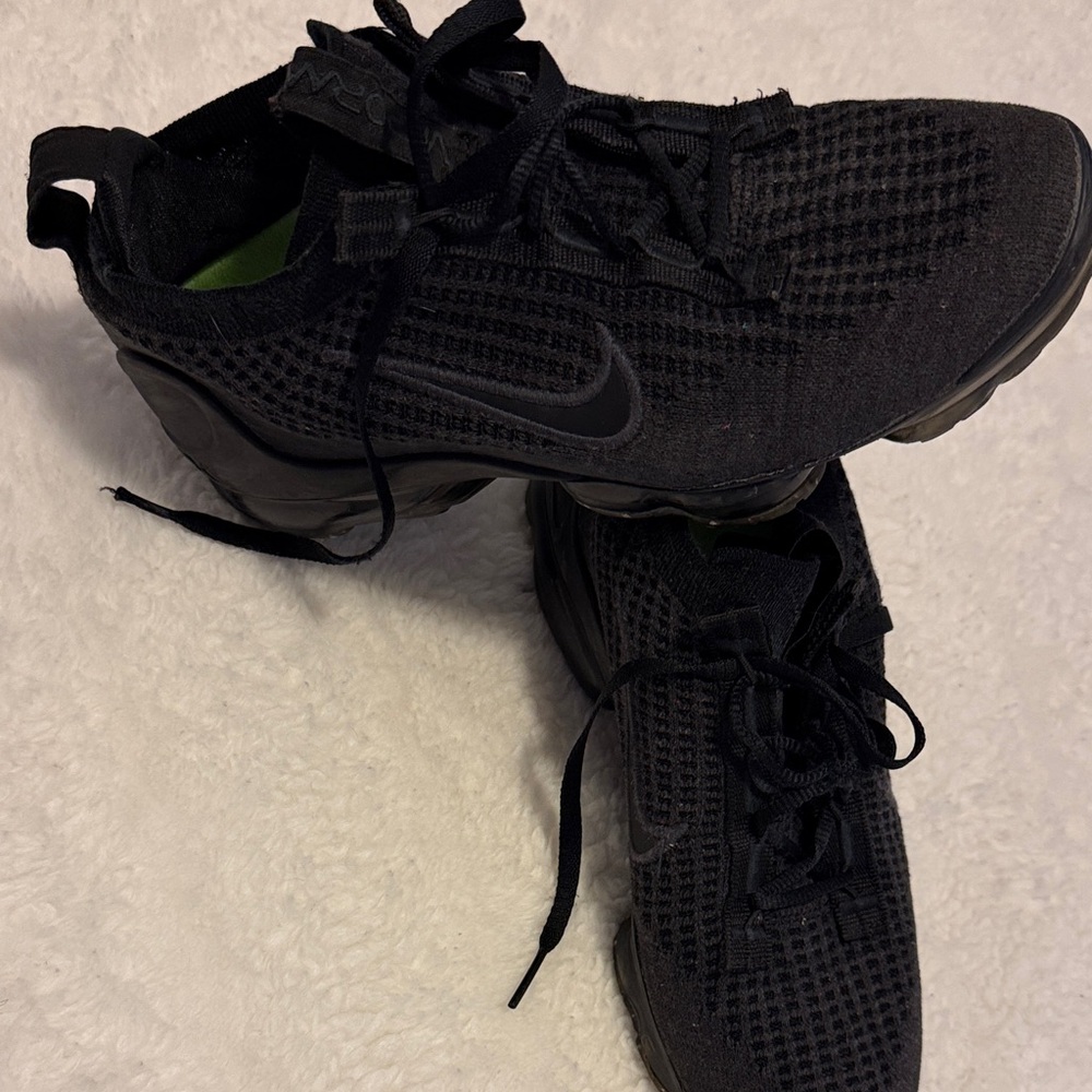Nike  kids  Athletic Sneakers